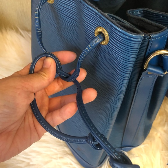 Authentic Louis Vuitton Noe in EPI Blue - Picture 13 of 16